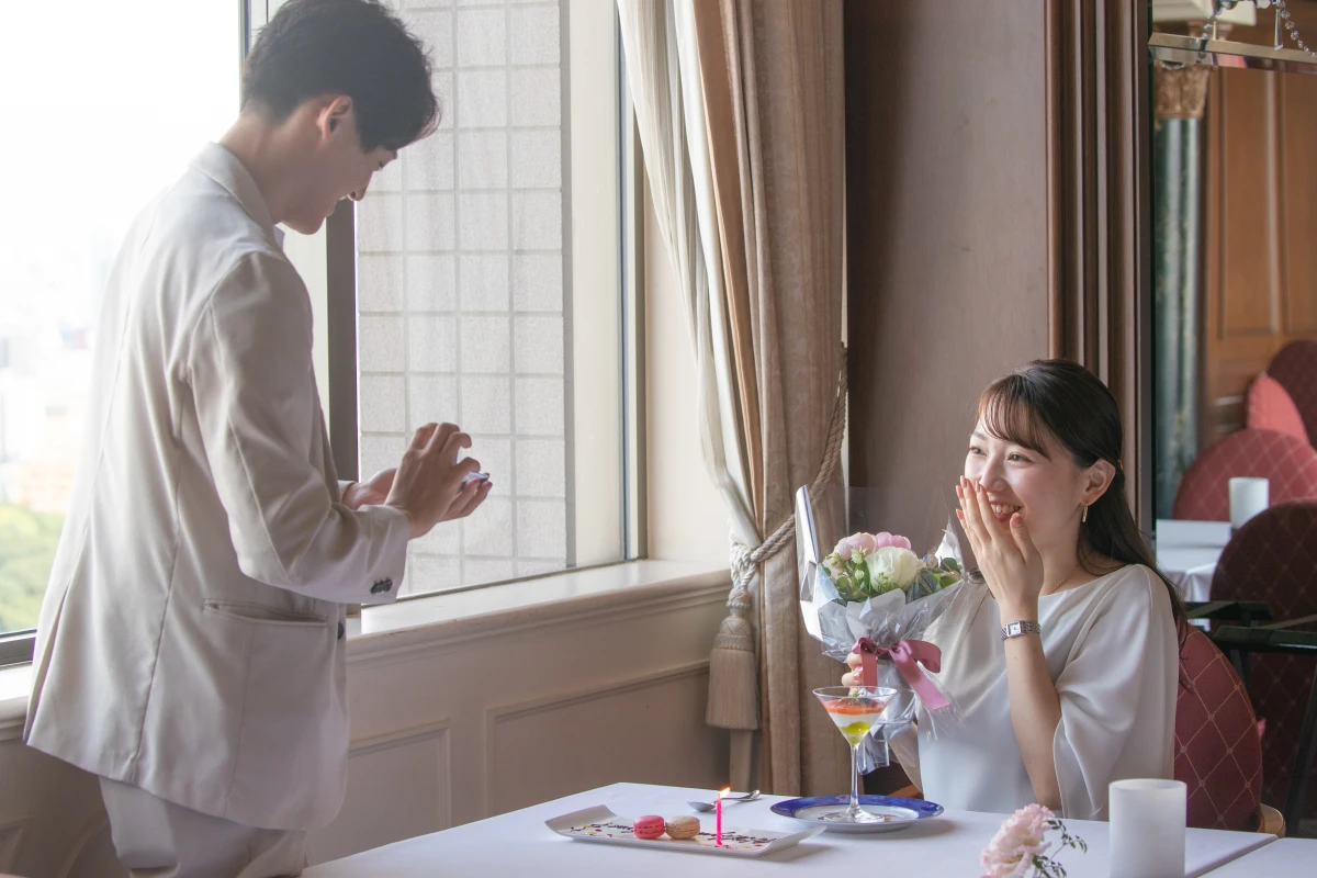 【窓側席確約 | 夜景をバックにプロポーズ】 絶品Wメインフレンチディナー ★乾杯シャンパン＋ミニブーケ＋メッセージプレート★