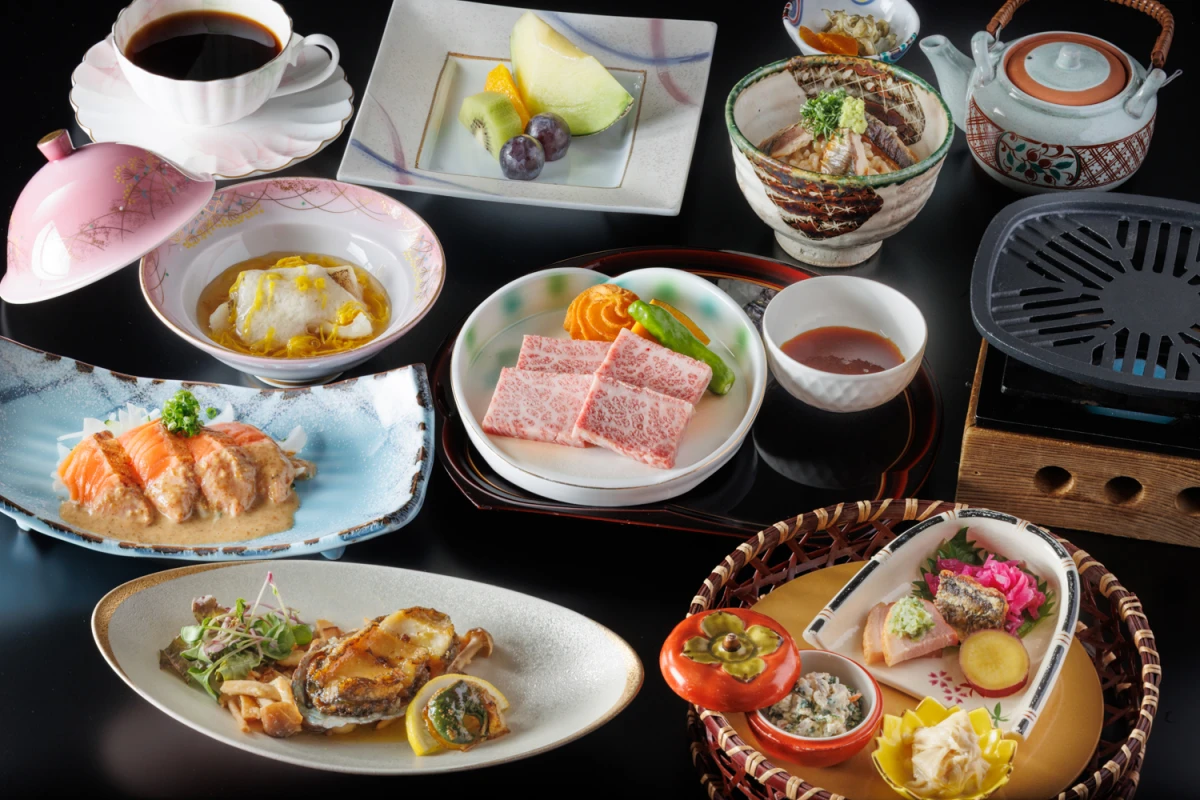 【老舗ホテルの特別プラン】神戸ビーフの陶板焼や季節の食材を使った和洋折衷8品【六甲】コース＋メッセージプレート付き 2