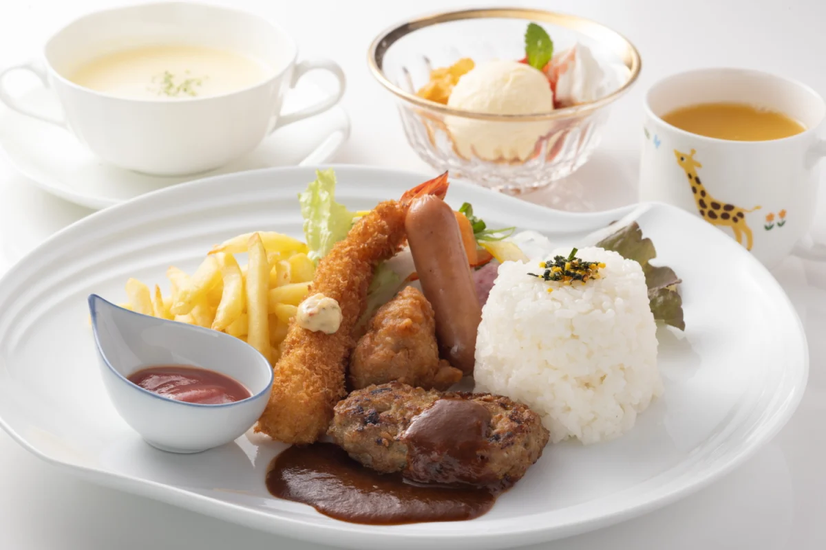 【老舗ホテルの特別プラン】神戸ビーフの陶板焼や季節の食材を使った和洋折衷8品【六甲】コース+メッセージプレート付きの写真 4