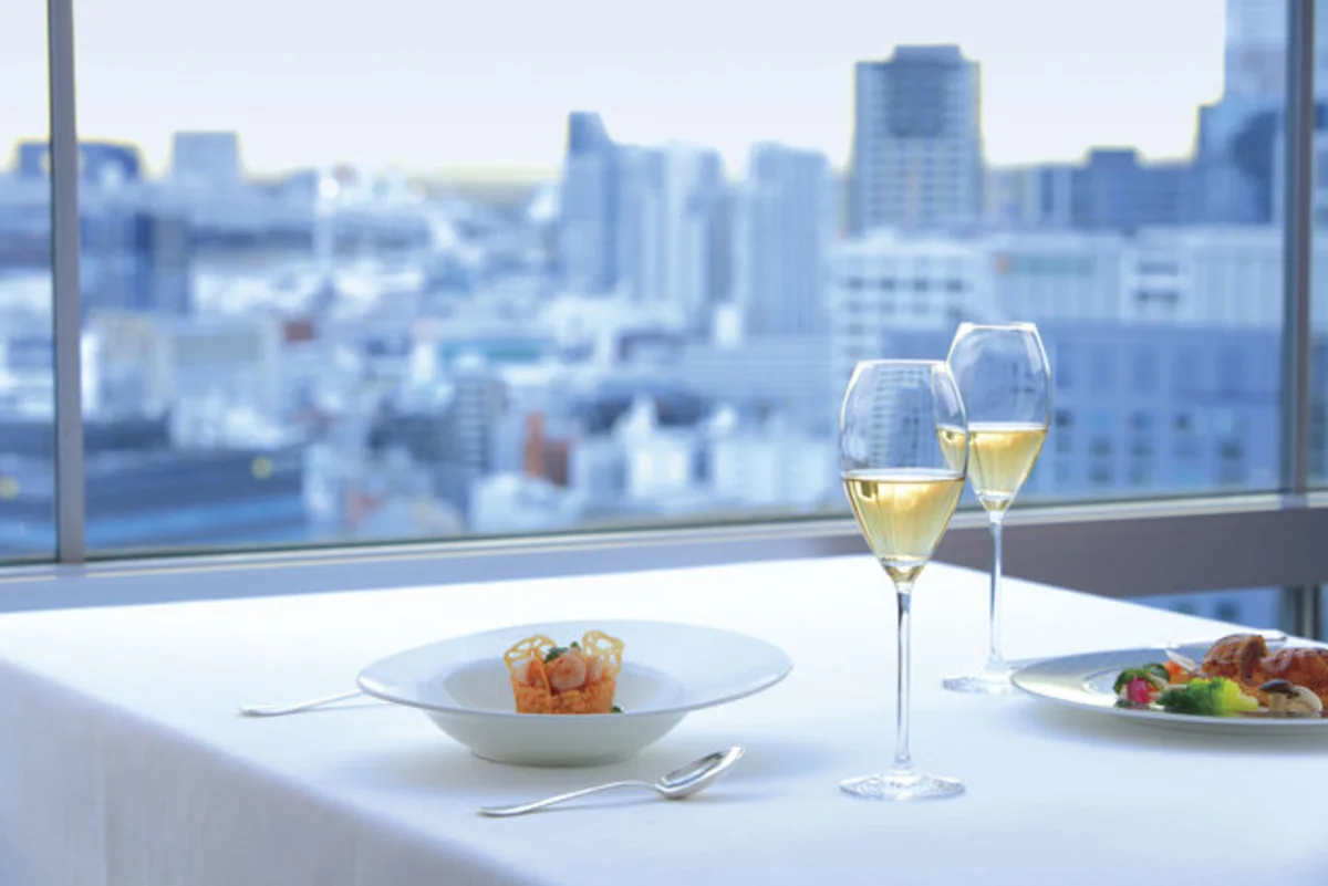 乾杯用グラスシャンパン