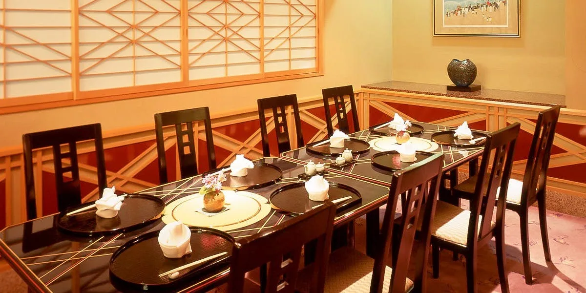 【個室確約】ホテル椿山荘東京で賑やかなご長寿のお祝いを★季節の会席料理全10品★記念撮影★乾杯ドリンク(平日のみ)付き★4名様～の写真 5
