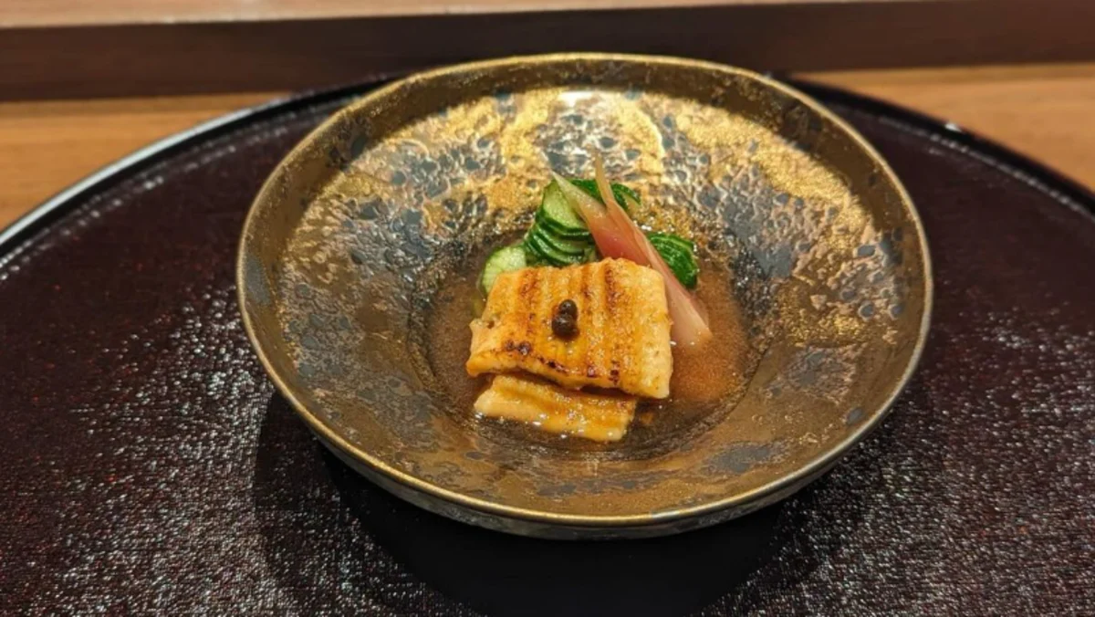 【北新地の隠れ家で祝うアニバーサリーディナー】季節の厳選食材を使ったおまかせコース全10品程度★北新地駅から徒歩3分の好立地

 4