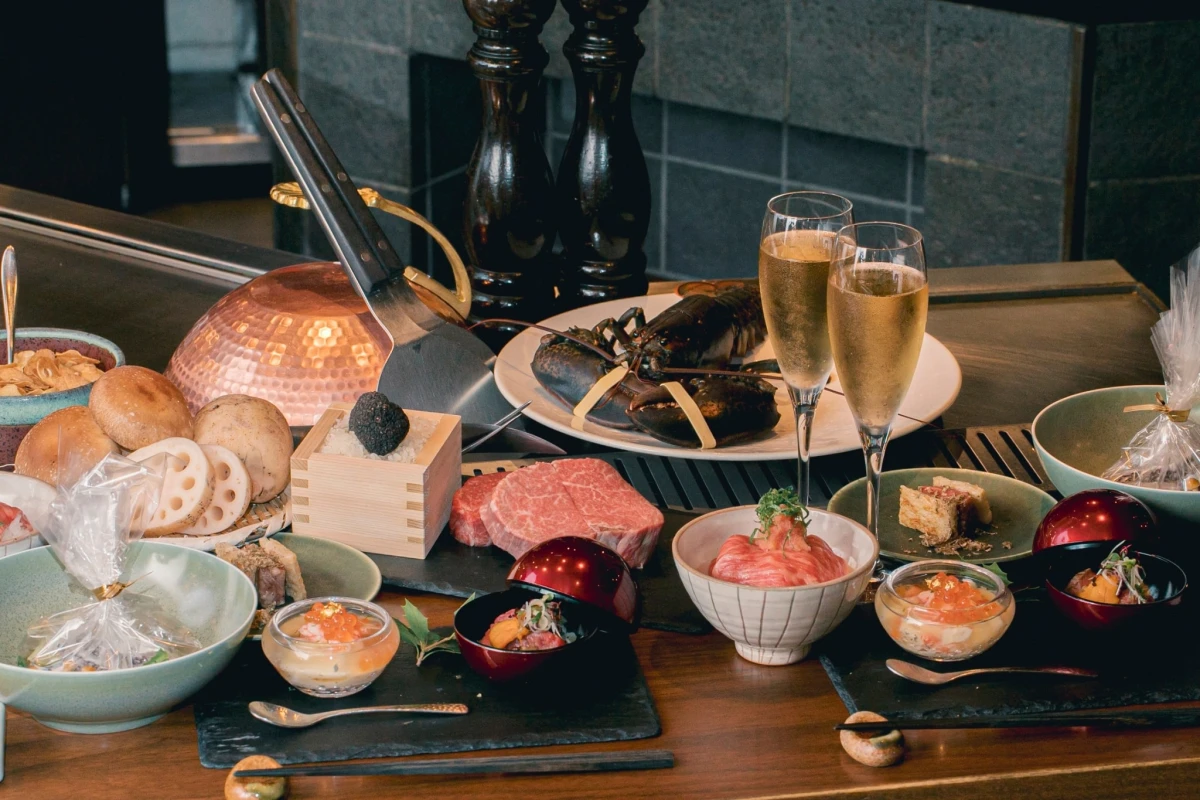 【アニバーサリーディナープラン】五感を魅了する鉄板焼フルコース+乾杯スパークリング+メッセージ付きケーキ～洗練と非日常が交差する博多のリゾートホテルで、特別なひとときを～の写真 4