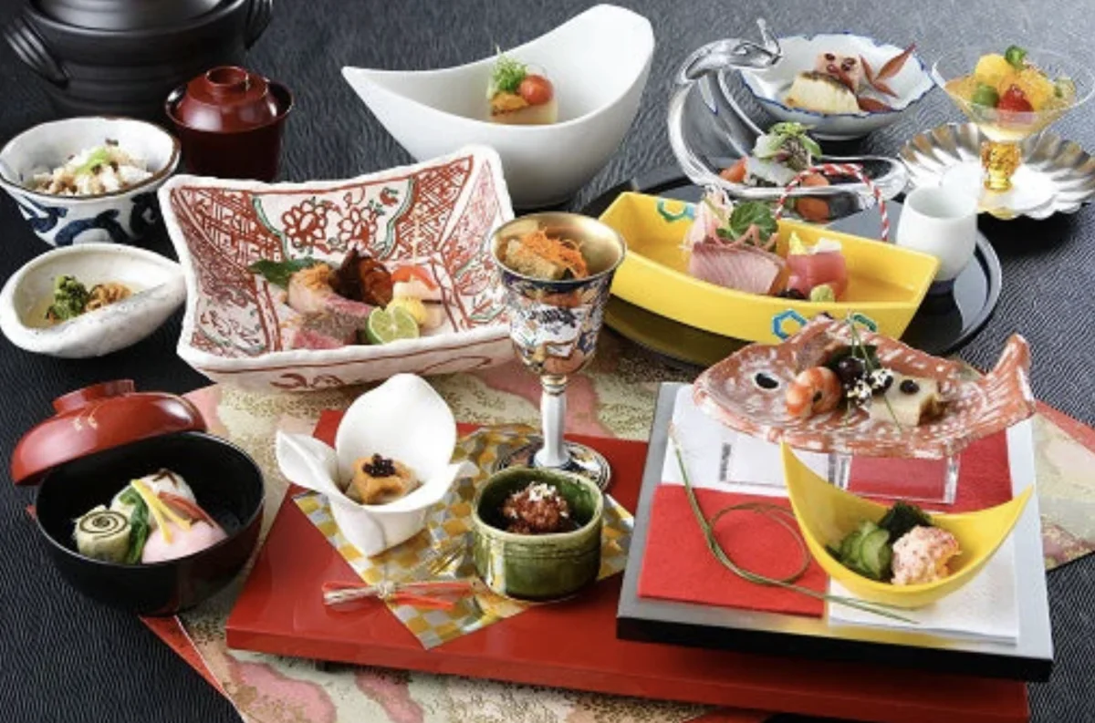 【6〜40名様 / 瀬戸内海を望む個室確約★ファーストバースデーやお食い初めにもおすすめ・大人数の入学式お祝いプラン】老舗料亭伝統のおもてなし×入学式お祝い懐石〜お子様の入学式お祝いに最適★記念箸付き入学式お祝い膳やお喰い初め膳の追加可能〜グランドプリンスホテル広島20階の写真 3