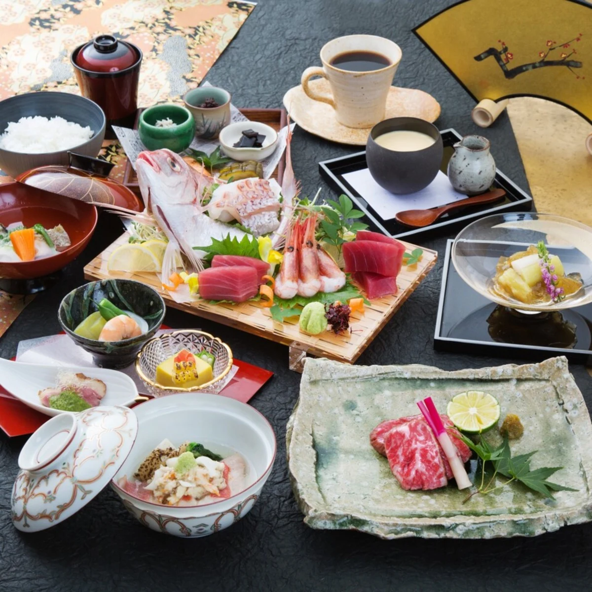 伝統×革新が織りなす唯一無二の懐石料理 | Anny限定【個室確約/6名~30名★結納・お顔合わせプラン】旬の食材を活かした懐石コース全2種+乾杯酒スパークリング+メッセージ付きプレート★贈答用酒器『金箔冷酒セット』1個付き★横浜駅より徒歩3分