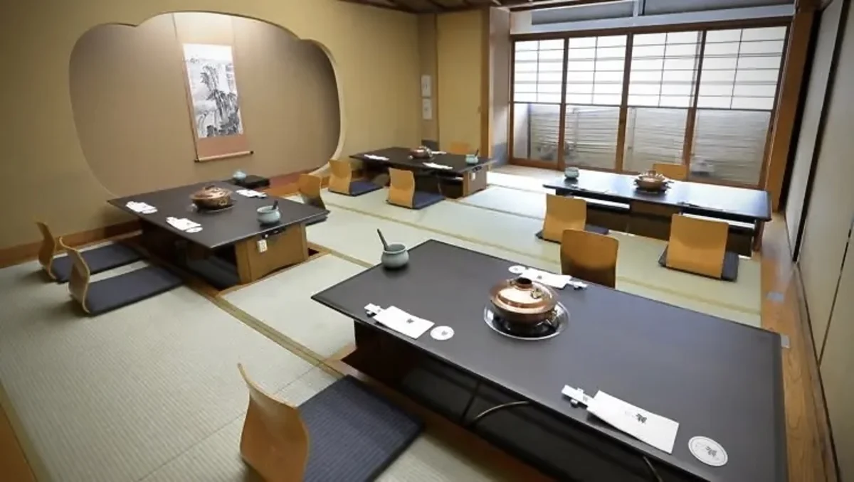 【4〜50名様 / 個室確約★ご結納・ご両家お顔合わせディナープラン】周りを気にせず寛げるプライベート空間で会話も弾む〜鯛浜焼きや国産牛ミニステーキを含む慶祝会席懐石＋乾杯用スパークリングワイン★とっておきの演出が叶うオプション有〜小倉駅・平和通駅から徒歩圏の上質空間でご両家の絆を深めるひとときをの写真 5