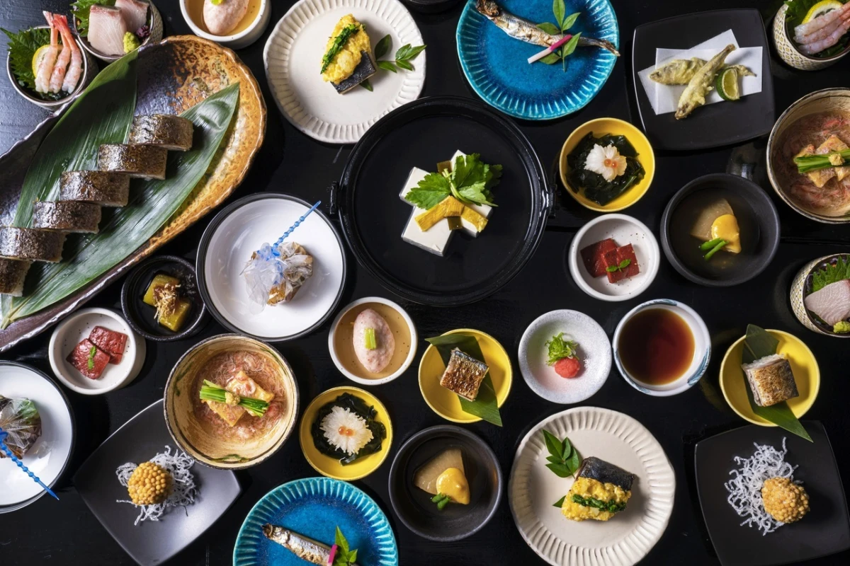 11/1～【土日祝日★アニバーサリーランチプラン】ランチビュッフェ＋乾杯スパークリングワイン＋お祝いプレート★山科駅徒歩1分 / 京都山科 ホテル山楽 料理