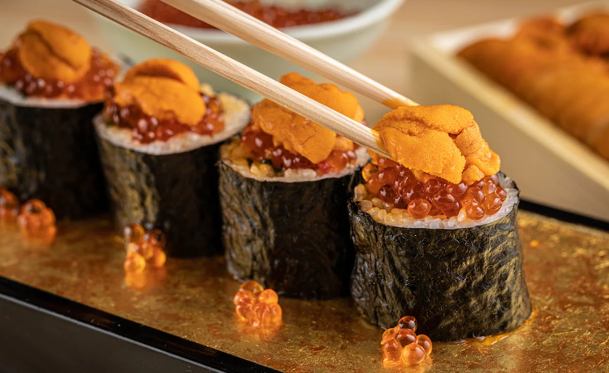 ★乾杯スパークリングワイン付き★【ランチ・富士門コース】A5黒毛和牛焼肉や極上トリュフメンチカツバーガーを含む全8品＋BGM＆花火付きメッセージプレート＋メッセージカード付き 4
