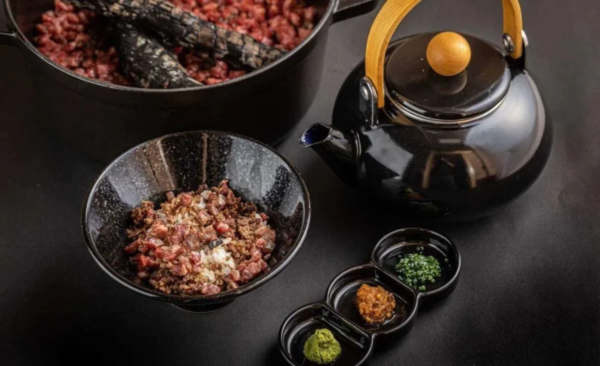【個室確約】★ランチ・富士門コース★A5黒毛和牛焼肉や極上トリュフメンチカツバーガーを含む全8品+BGM&花火付きメッセージプレート+メッセージカード付き★乾杯スパークリングワイン付きコース選択可★アニバーサリーや長寿祝いなどにお勧め!恵比寿駅から徒歩5分の個室焼肉店で上質体験の写真 3