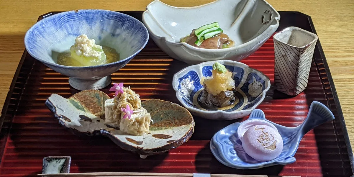 黒毛和牛の炭火焼や鱧など、贅沢なイーハトーブプラン | 【還暦祝いに】悩んだらこのコース!特別な日のためにちょっと贅沢なイーハトーブプラン★黒毛和牛炭火焼き、鱧など★記念日メッセージ付ケーキ★大阪・福島で特別なお祝い時間を