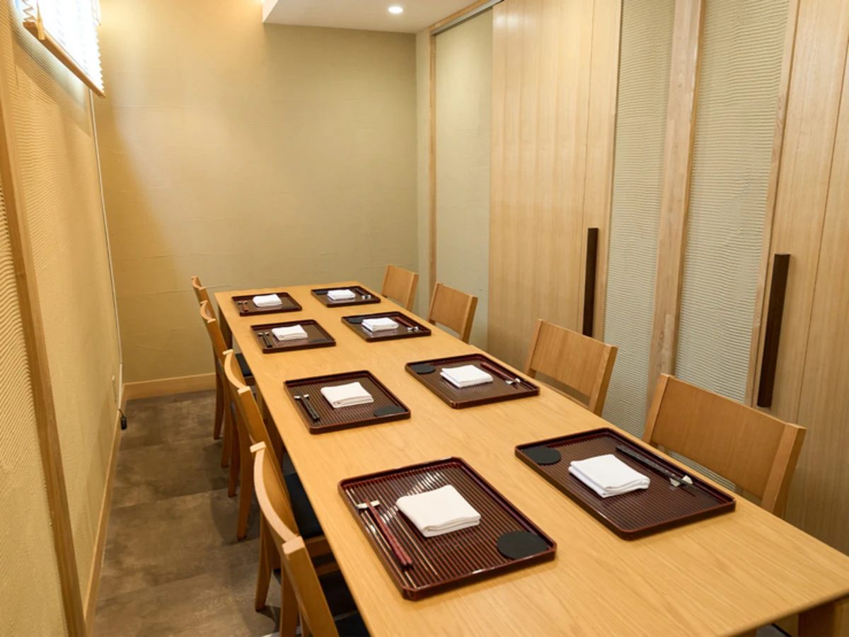 完全個室で叶える、家族だけの穏やかなひととき | 【Anny限定/個室確約×お食い初めランチプラン】旬の食材を使った和食コース+乾杯ドリンク付き★人形町で家族と過ごす和やかなひととき