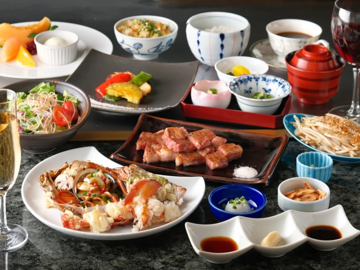 豪華鉄板焼コース全9品＋メッセージ付きアニバーサリーケーキ 1