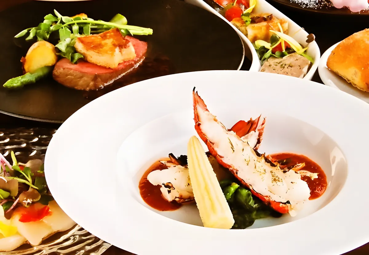 希少な食材を贅沢に使用した豪華なフルコース | 【Anny限定 窓際席確約アニバーサリープラン】《ミルト》A5仙台牛ロースのグリルを含む全9品ディナー＋乾杯ドリンク＋メッセージ付きアニバーサリーケーキ★地上200mから新宿の夜景を一望★