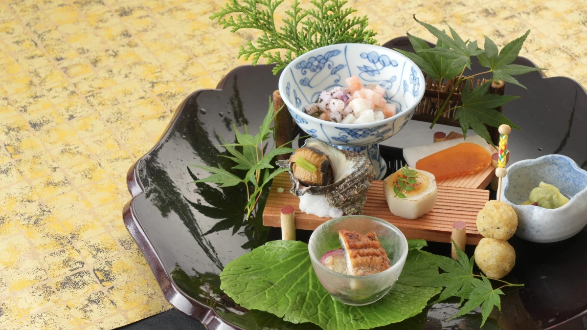 【個室確約 / ご長寿お祝いプラン】賀寿懐石コース全9品＋自家製生ケーキ＆乾杯酒 4