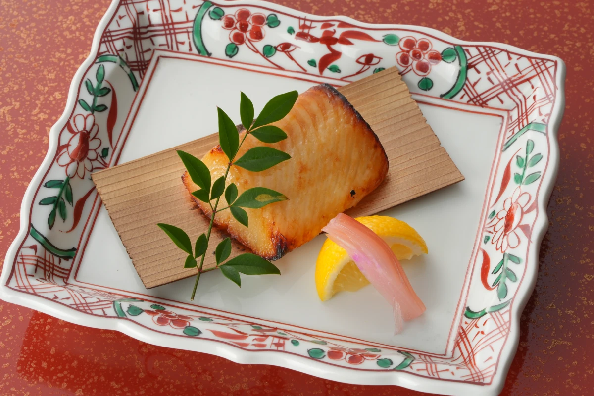 【個室確約 / ご長寿お祝いプラン】賀寿懐石コース全9品＋自家製生ケーキ＆乾杯酒 11