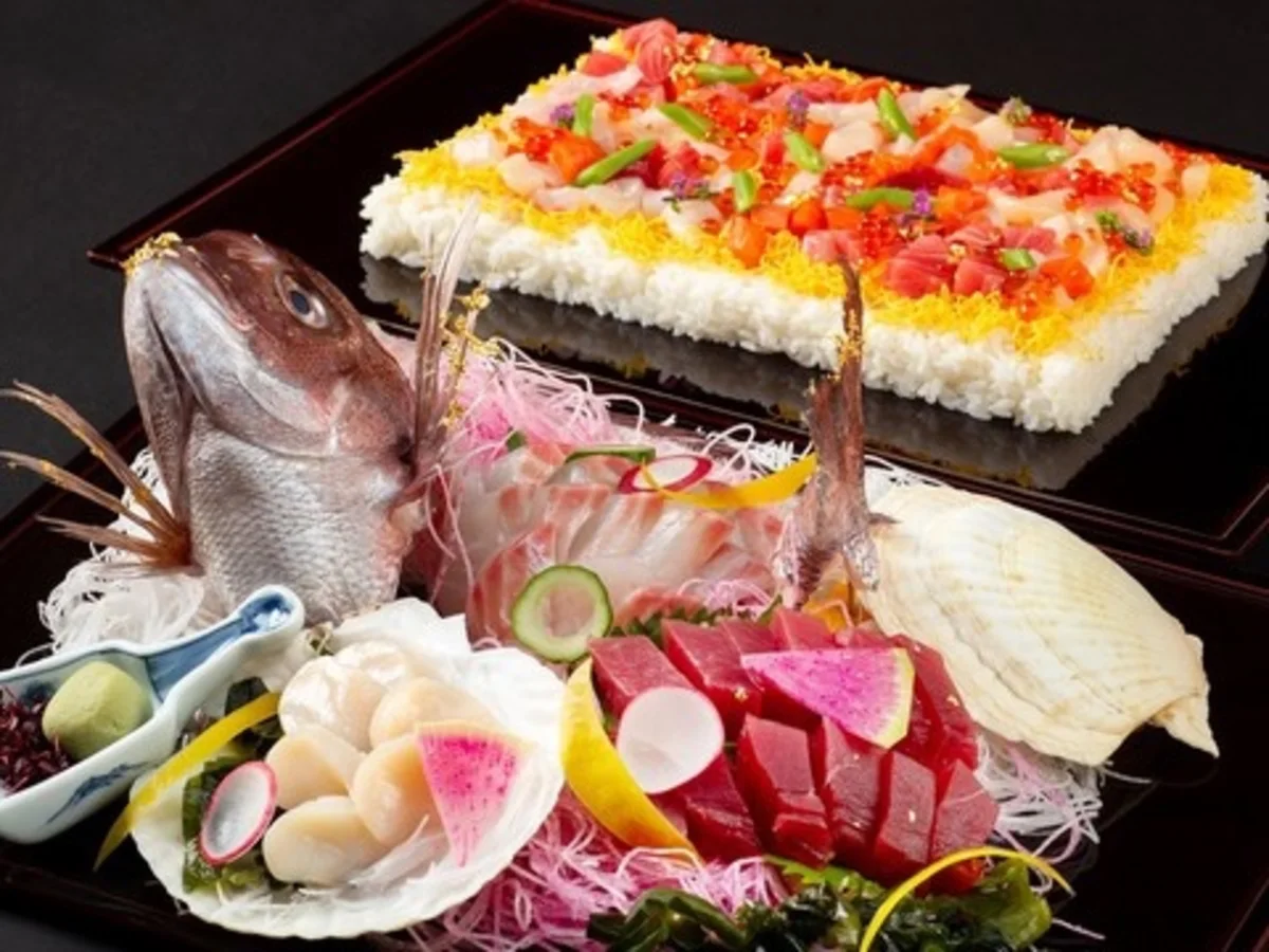 お刺身姿盛り＆ デコレーション海鮮ちらし寿司