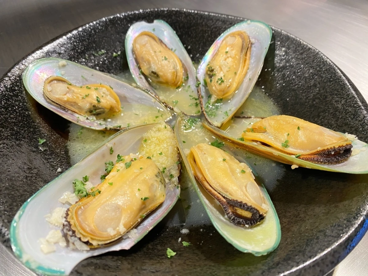 ウェルカムシャンパン付き★アニバーサリーディナー★豪華食材を贅沢に味わう、カーロ特選コース＜全10品＞★北新地駅から徒歩1分 3