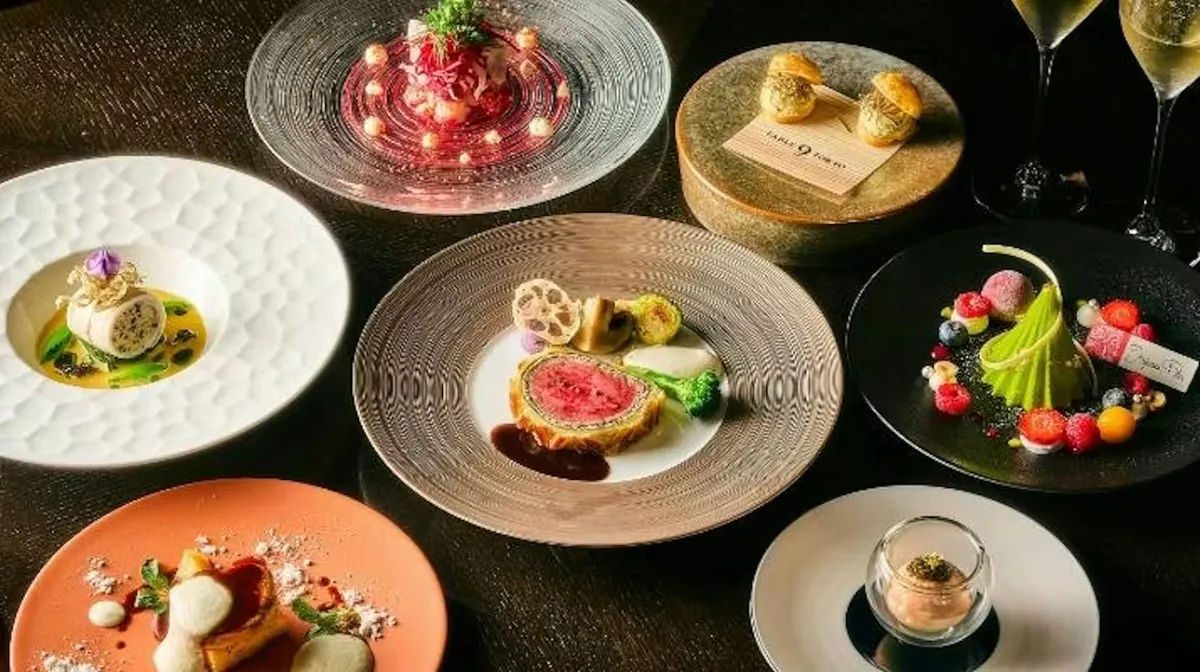 12月1日〜23日限定【地上130m★夜景を望む非日常空間×クリスマスディナープラン“Early Christmas”】美食の饗宴★キャビアやフォアグラ、牛フィレ肉のメインディッシュを含む贅沢なフルコース“ビバーチェ”＋乾杯用シャンパン〜品川プリンスホテル39階★JR品川駅徒歩2分の写真 1