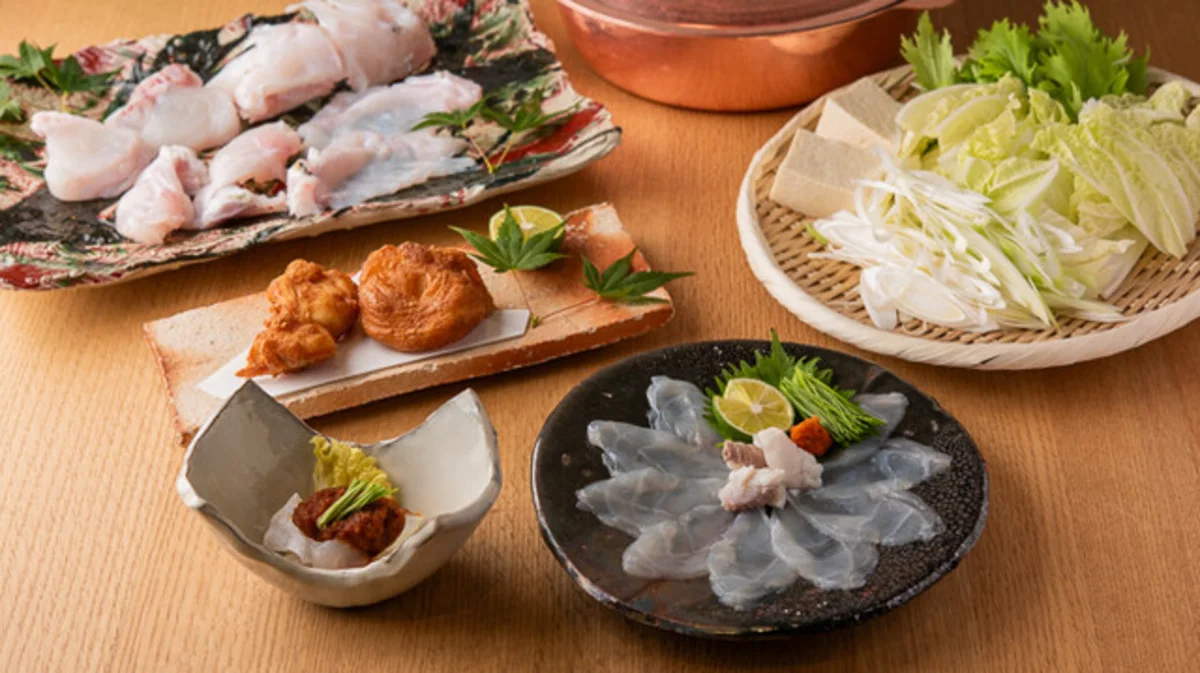 新鮮な国産とらふぐ料理を贅沢に味わう記念日を過ごしませんか? | 【個室orカウンター×アニバーサリープラン】国産とらふぐ料理を堪能できるフルコース8品★水間寺にほど近い郊外の完全予約制の隠れ家で贅沢な時間★