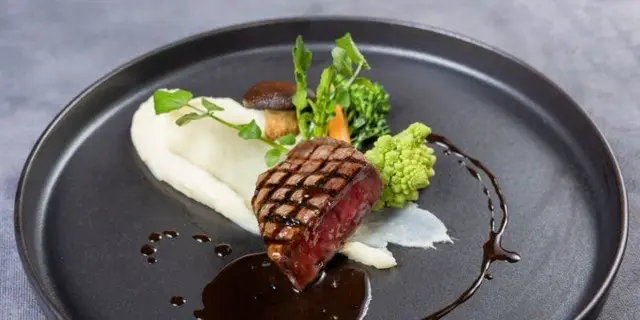大切な想いを伝える夜を彩るスペシャリテコース