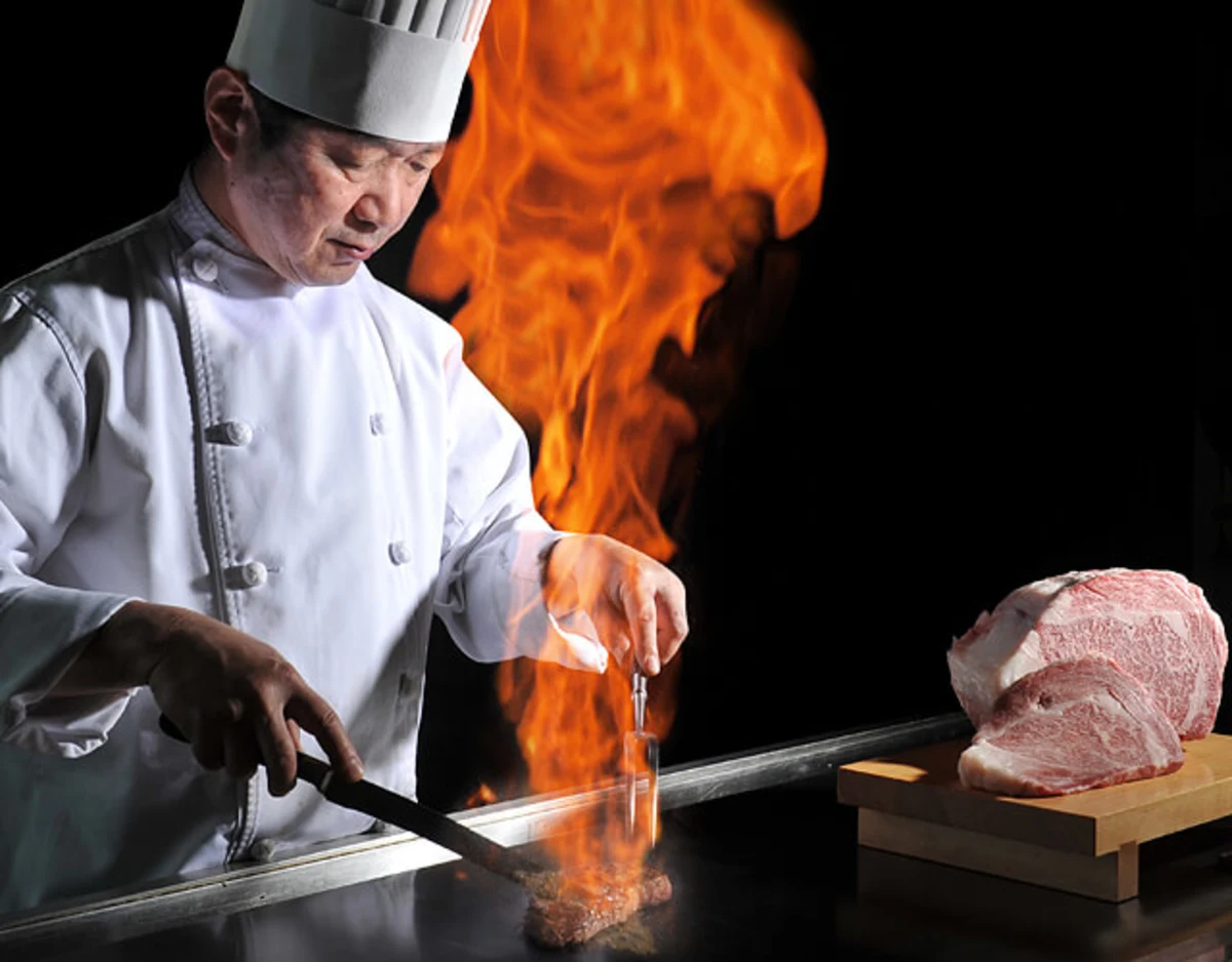 【プロポーズプラン】チャペル＋新鮮素材の鉄板焼きコース＋乾杯ドリンク＋オーダーメイドのデザートプレート★プロポーズプランナーによる事前打ち合わせとリハーサル付！★ホテルプラザ神戸の最上階の夜景を背景に過ごすプロポーズディナー★プロポーズ丸投げプラン！の写真 5