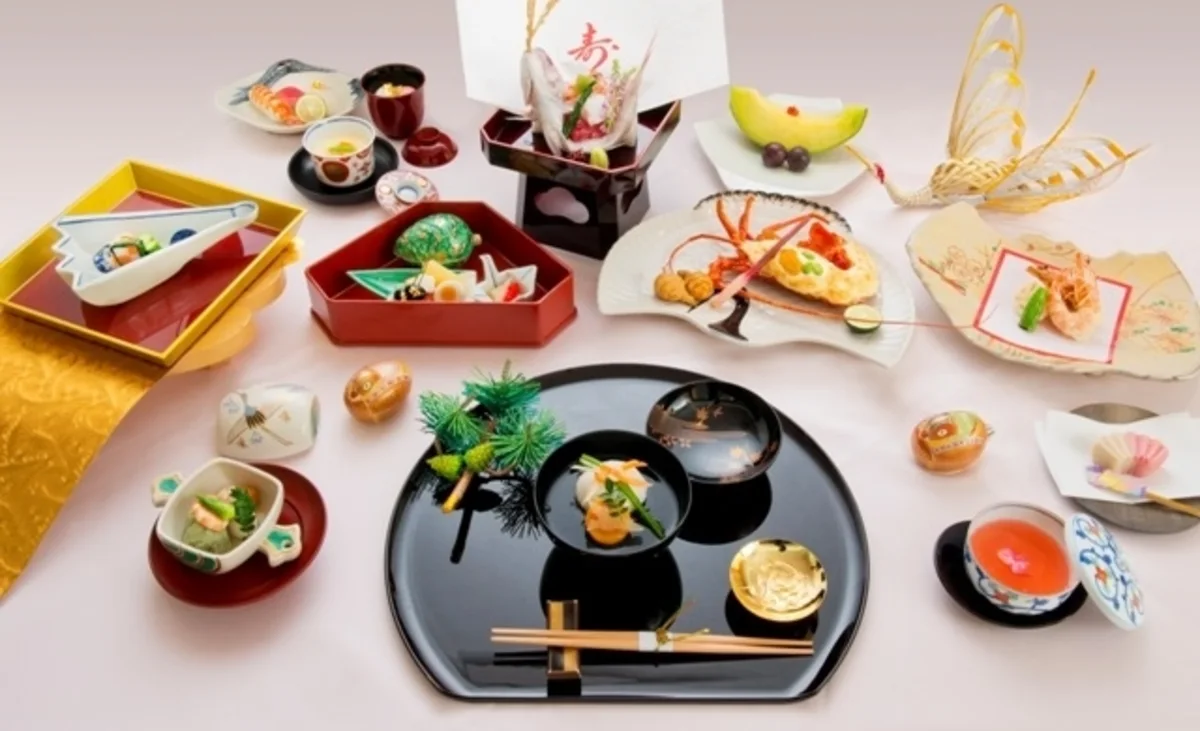 両家の結びつきをお祝いするのにふさわしい洗練された個室と絶品「華コース」 | 5名~10名様【趣ある個室確約!顔合わせ・ご結納プラン】四季折々の会席料理「華コース」+卓上装花+桜湯&和菓子+当日の結納式進行付き★福山ニューキャッスルホテル内 〜両家の絆を深める〜