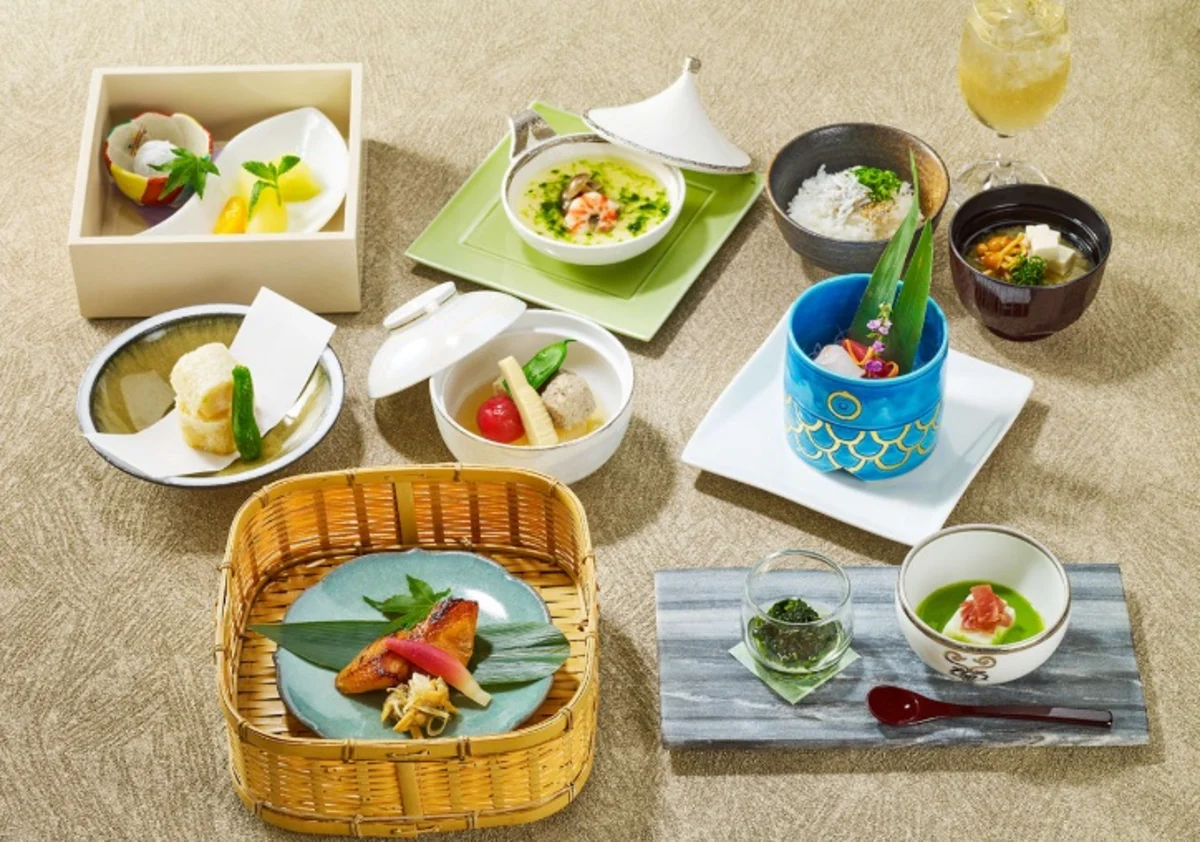 大切なハレの日にふさわしい、季節感あふれる懐石料理を堪能 | 【Annyお祝い体験限定 半個室確約】お顔合わせプラン~福~★こだわりの懐石料理+乾杯グラスシャンパン★上質なホテルレストランでご両家のご歓談を★4名様~6名様向けプラン