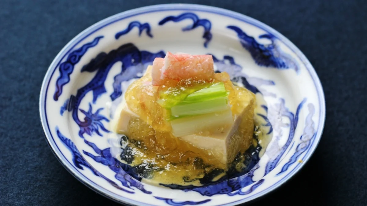 【アニバーサリーディナー】茶懐石の心を感じる「花コース」全10品★四季折々の味覚と彩り★カウンター席orテーブル席★丸太町の隠れ家で過ごす大人のひとときをの写真 3