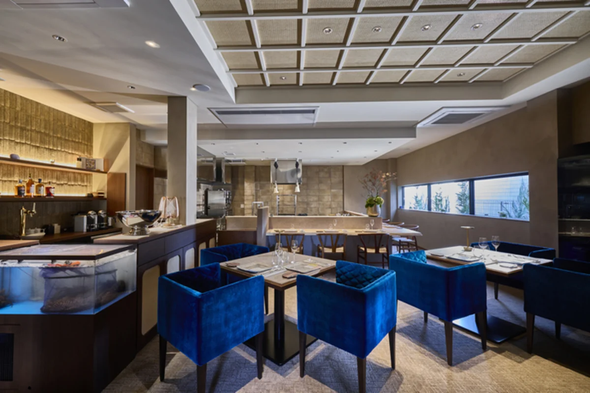 【個室確約 プロポーズディナープラン】厳選食材で織りなす贅沢フレンチコース~Menu Diner de l’azure~全7品+乾杯酒+バラ12本付き★お二人だけのプライベート空間で心温まる特別な夜を★豊田駅至近!アクセス抜群な隠れ家フレンチの写真 5