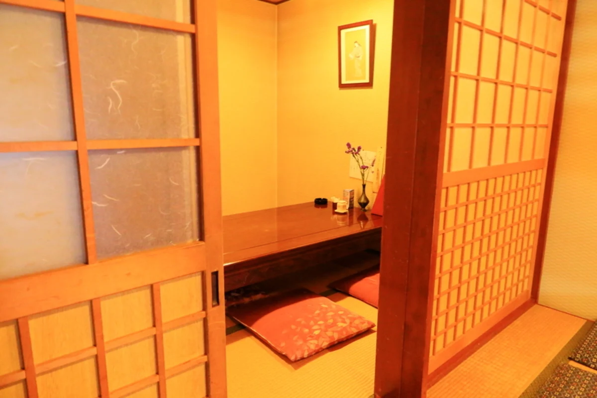 【最大20名/個室確約 顔合わせ・結納プラン】全国各地の旬物を豊富に使用した寿司コース★草津駅より徒歩10分★ご両家の新しい門出を旬の新鮮なお寿司でお祝い 座席