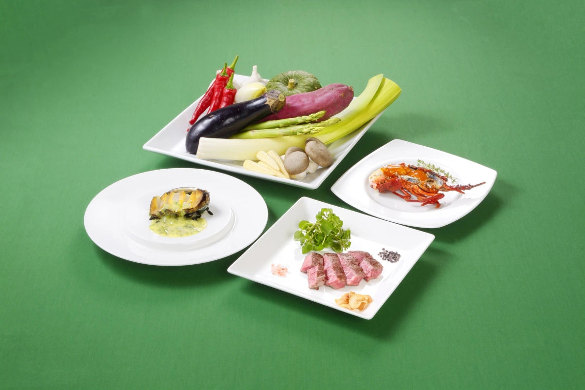 【アニバーサリーランチプラン】豪華食材を味わう鉄板焼きランチコース全4種＋乾杯ドリンク＋メッセージ付きデザートプレート★ホテルオークラ名古屋で至福のひとときを★ 料理