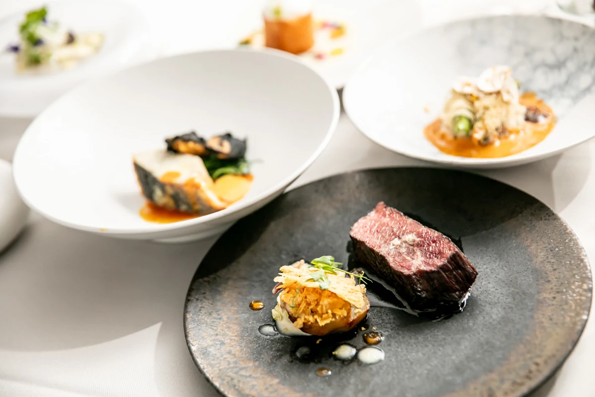 【個室確約 土日祝ランチ限定★ファーストバースデープラン】黒毛和牛＆鮮魚のWメインの贅沢なランチコース全6品+乾杯ドリンク★銀座駅直結GINZA PLACE7階★初めてのお誕生日はご家族でゆったりと★の写真 2