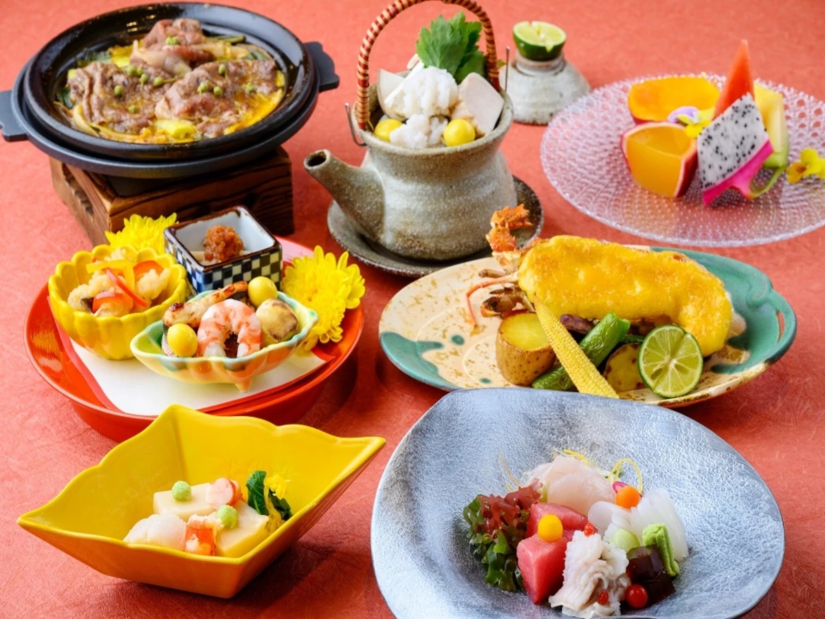 【アニバーサリーディナー】旬の美食を贅沢に堪能★特別会席全8品＋乾杯用スパークリングワイン＋メッセージを添えたデザートプレート〜ホテルモントレ沖縄スパ＆リゾート内の和モダン空間で華やかにお祝いの写真 3