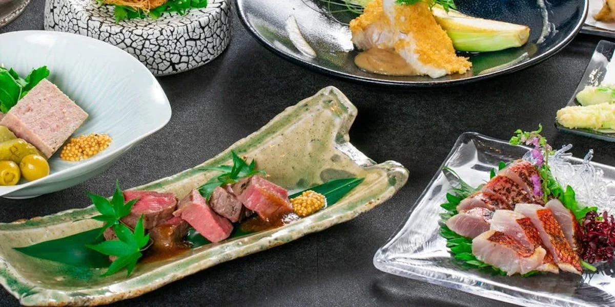 【個室確約 接待・会食プラン】和食フレンチ全9品【楓】＋飲み放題＋メッセージプレート★淀屋橋の隠れ家で季節の逸品と日本酒を堪能★ 1