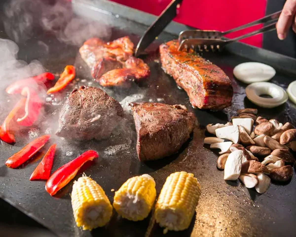 【貸切最大50名｜六本木BBQプラン】シーフードアクアパッツァ＆厳選焼肉で彩る贅沢お祝いコース★選べる2時間・3時間飲み放題付きランチ＆ディナーの写真 3