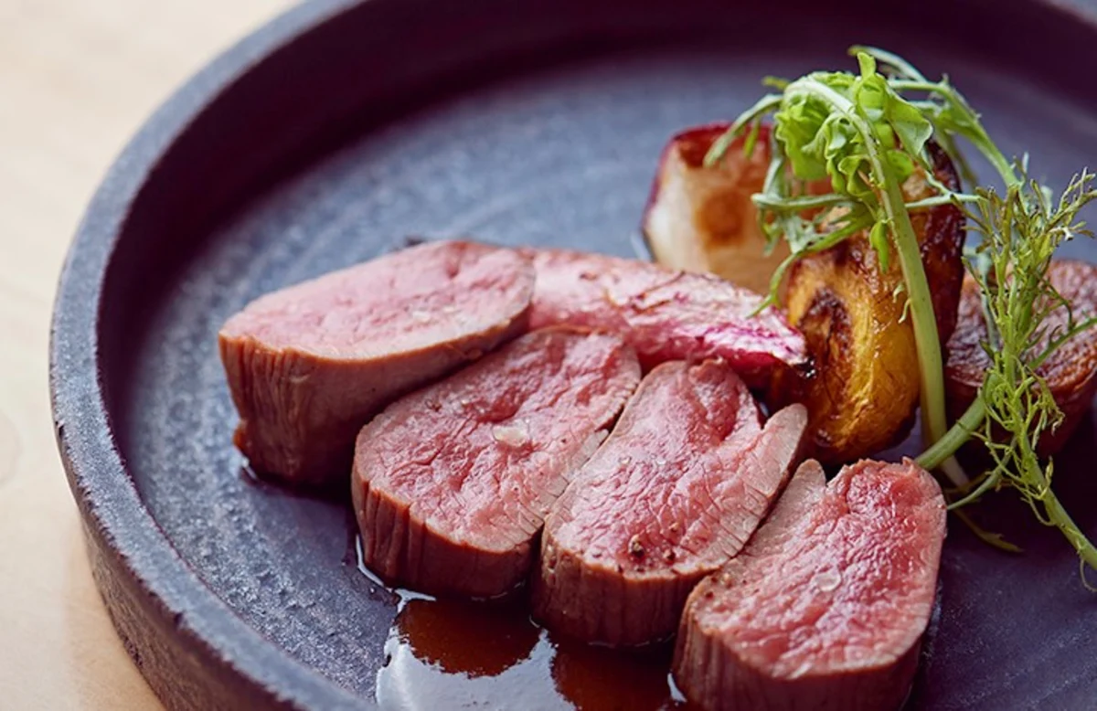 穂椋名物ジビエ料理で心に残る特別な会食を | 【個室確約★接待・会食プラン】旬の食材と美酒を楽しむ★ジビエ会席ディナーコース全8品+選べるワンドリンク★新橋の隠れ家で特別なひとときを