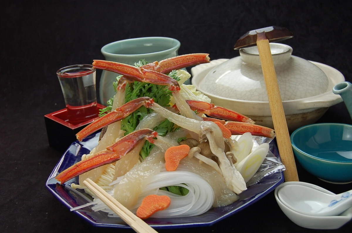 【最大24名◆個室確約 接待・会食プラン】季節限定・越前黄金蟹づくしの贅沢コース全3種★福井の和空間で心を尽くしたおもてなし 料理