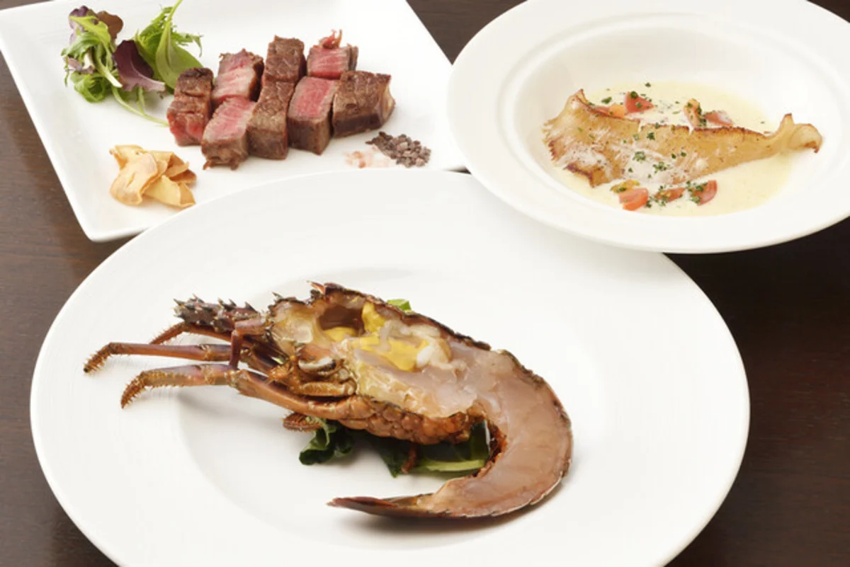 選べるコースで愉しむ、贅沢なアニバーサリーランチ | 【アニバーサリーランチプラン】豪華食材を味わう鉄板焼きランチコース全4種+乾杯ドリンク+メッセージ付きデザートプレート★ホテルオークラ名古屋で至福のひとときを★