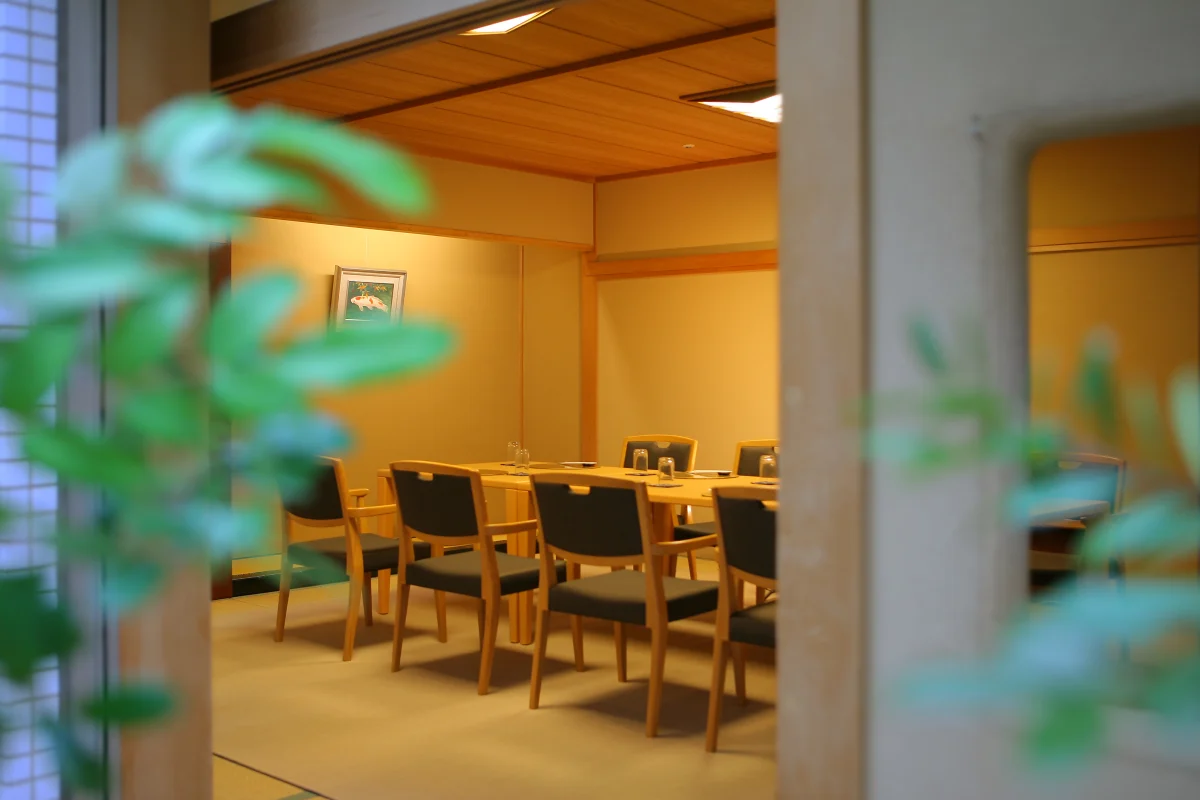 【個室料無料】東総豚のしゃぶしゃぶを含む全9品の極上和食会席 ★お子様お祝い膳1名分無料★ホテルグリーンタワー幕張で七五三をお祝い!の写真 5