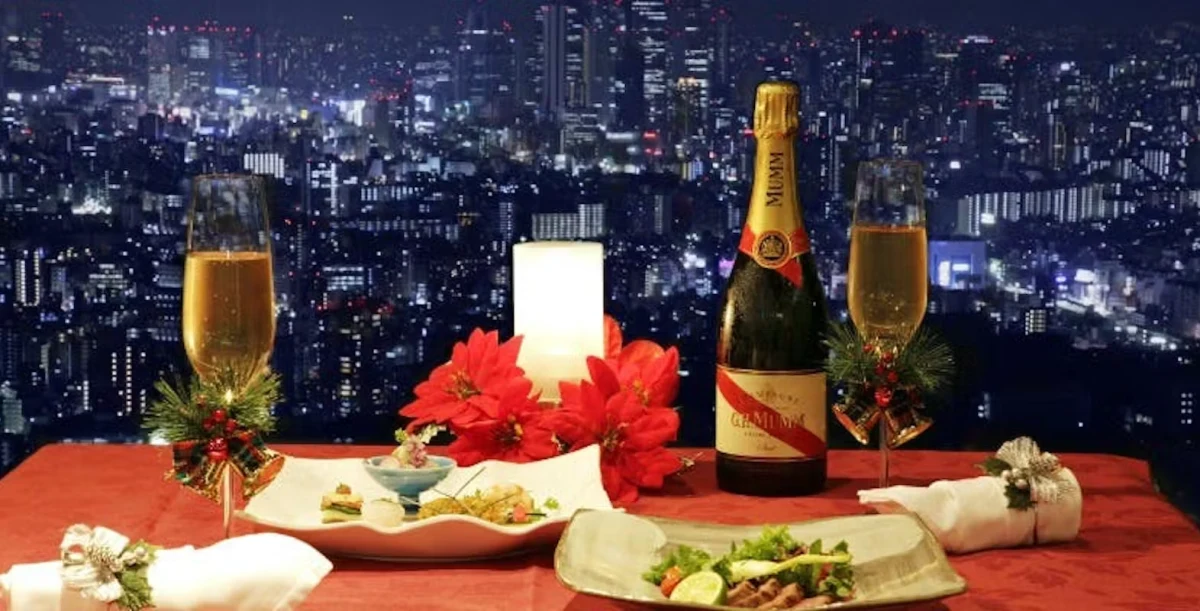 【Anny限定★窓側席又は半個室確約】極上懐石全7品を味わうクリスマスディナー+乾杯酒グラスシャンパン付き★地上220mの美景と美食で彩るクリスマス 料理