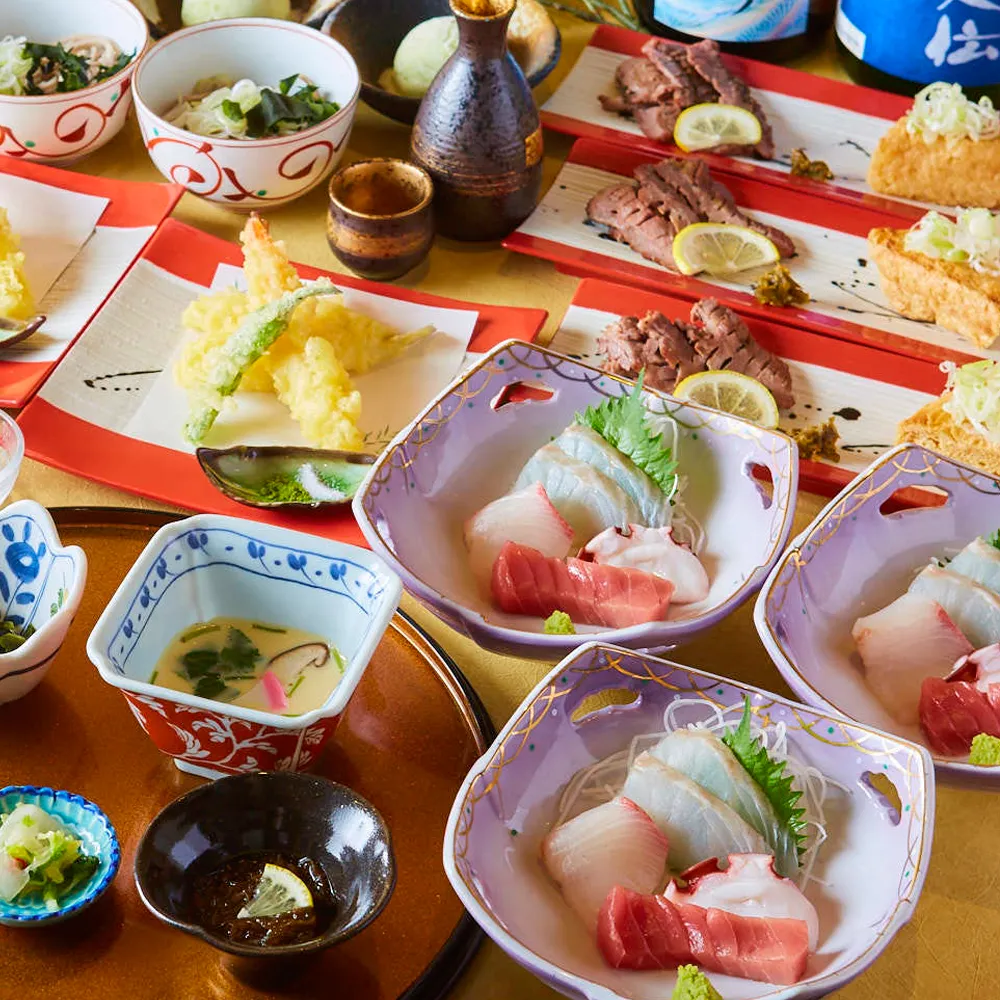 旬の味覚を味わう贅沢なひととき！豊富なドリンクとともに楽しむ祝宴