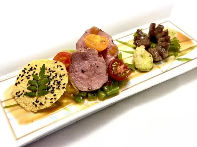 【誕生日ディナー〈Menu Plaisir〉】前菜2種とWメインの全7品＋乾杯スパークリング＆デザートプレート 3