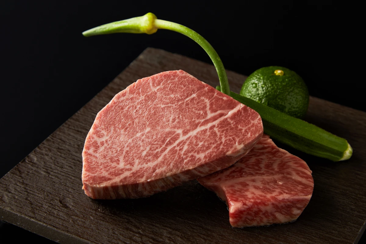 【平日限定★半個室確約★接待・会食プラン】黒毛和牛の鉄板焼きなど全8品コース＋乾杯ドリンク★東本願寺近くのデザインホテルで有意義なビジネス会食を★の写真 2