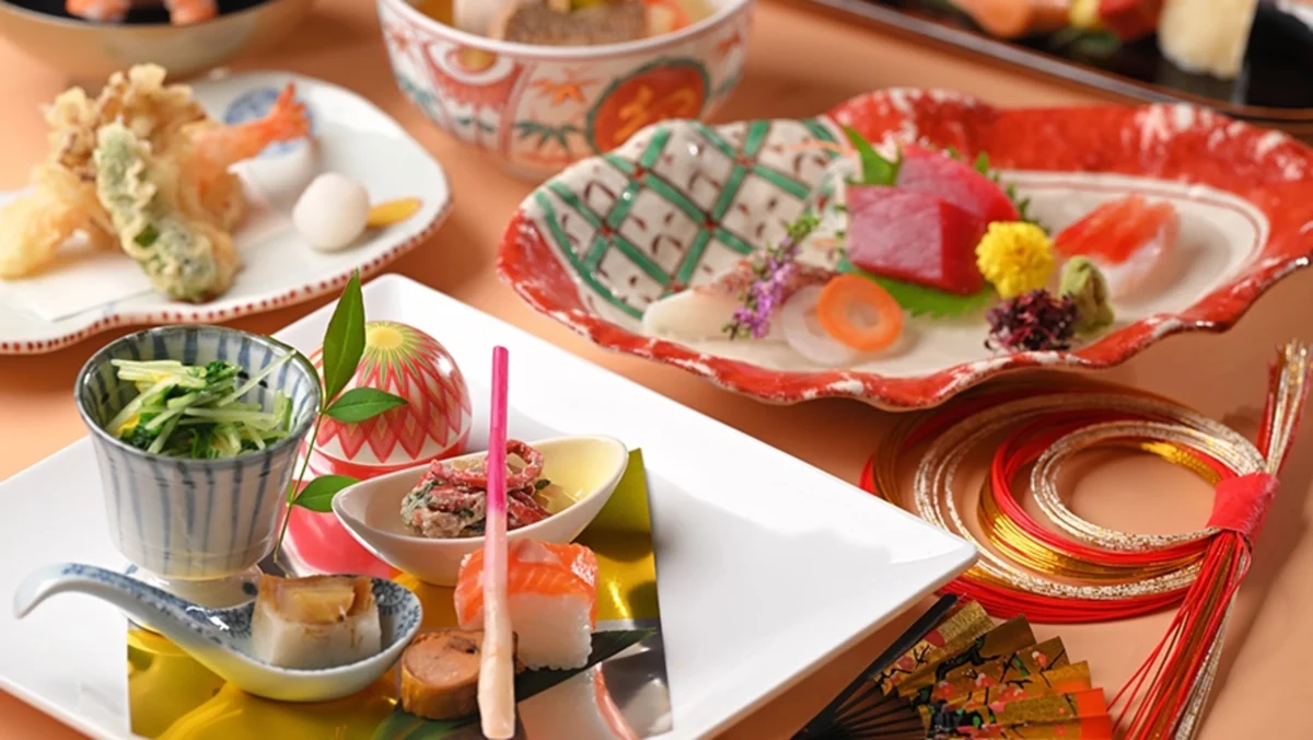 【4〜5名様 / 絶景*琵琶湖を望む個室確約★お食い初めランチプラン】お食い初め膳付*繊細な職人技と季節の恵みが織りなすお祝い会席+乾杯ドリンク〜地上36階の上質空間★びわ湖大津プリンスホテルの写真 3