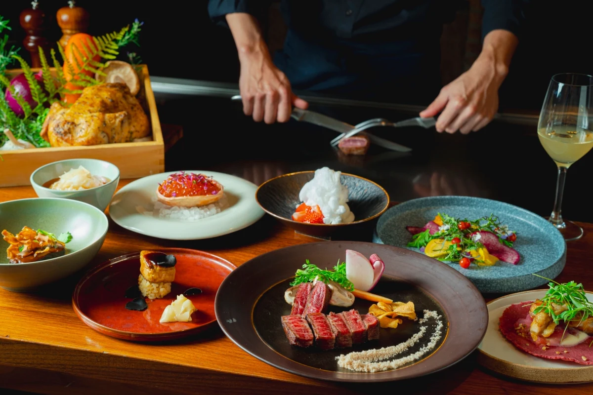 12月24日〜27日【2026 クリスマス限定ディナープラン】厳選食材を贅沢に堪能★お肉をふんだんに使った八寸から始まる全9品のクリスマスコース〜洗練された非日常空間で心に残るクリスマスディナーを 料理