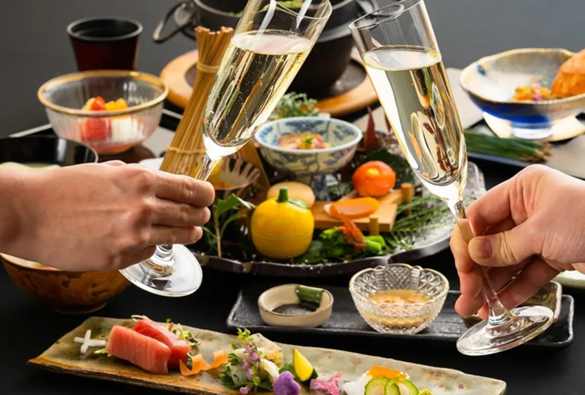 慶事にふさわしい贅沢な懐石料理 | 【4名~24名★結納・顔合わせプラン“和樹”】個室確約!旬を味わう豪華懐石全8品+乾杯ドリンク+メッセージ付きホールケーキ★2名様毎に手土産オリーブオイル2本セット付★地上220mの天空レストランinサンシャイン60