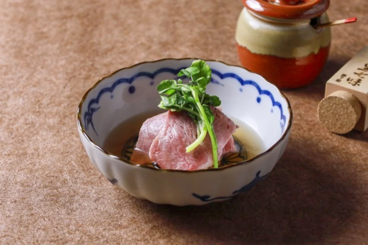 懐石【葵】コース＋乾杯用シャンパン＋メッセージを添えたデザートプレート 8