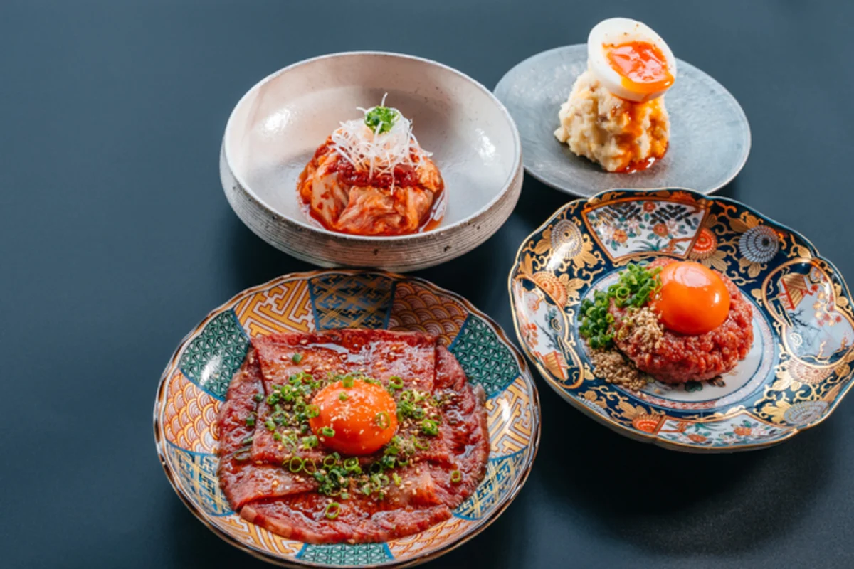 【個室確約】アニバーサリーディナー★ 大人の隠れ家焼肉店で極上焼肉を堪能★黒樺牛大トロ握り寿司、塊焼き含む【息】コース全11品★乾杯ドリンク★メッセージプレート付き★2名様プラン 3