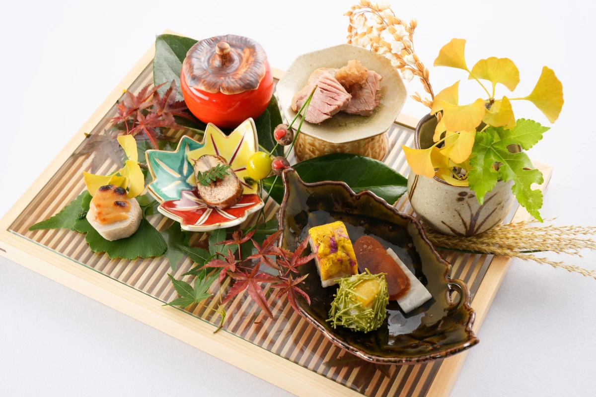 【自家製生ケーキ付きアニバーサリープラン】 料理長こだわりの豪華懐石料理全9品★乾杯ドリンク★青山通りに面した上品な日本料理店 4