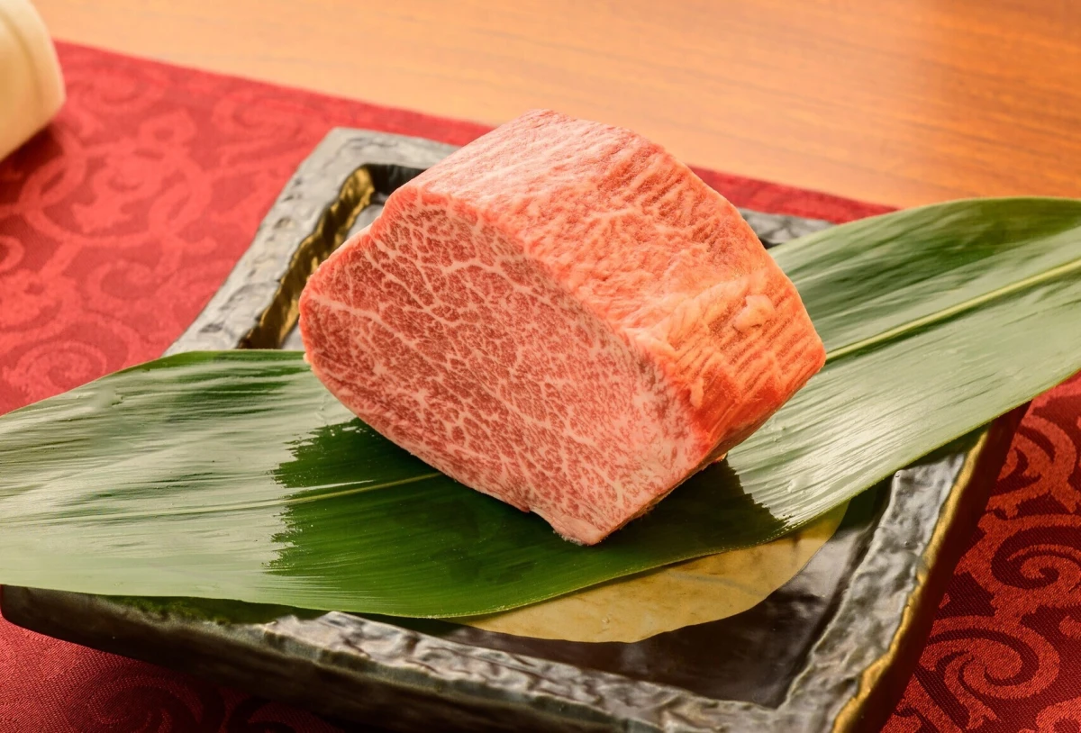 【個室確約★銀座・大人の隠れ家で叶える感動のプロポーズ】美食の饗宴〜料理長おまかせスペシャルディナーコース＋メッセージ付プレート★和モダン個室×とっておきの演出でサプライズ 料理